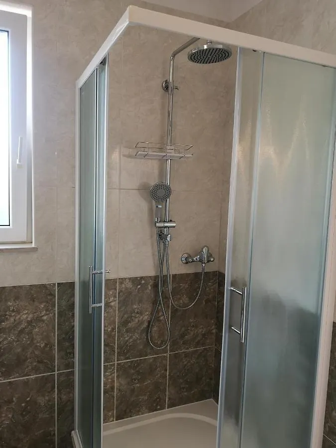 M&M Novak Luxury Apartment With Award Winning Garden Kastela Croatia