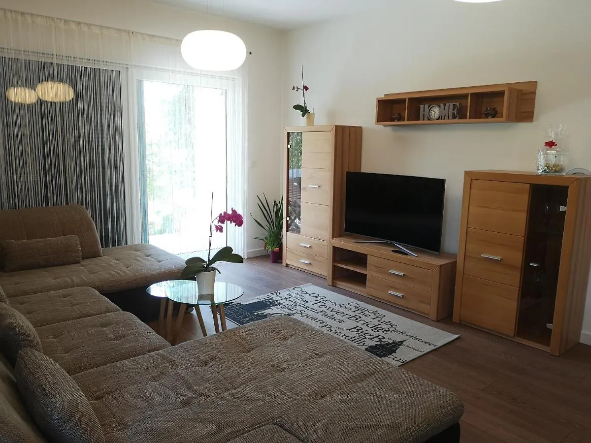 M&M Novak Luxury Apartment With Award Winning Garden Kastela